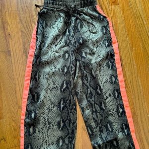 Purchased from a boutique NWT size small snakeskin joggers